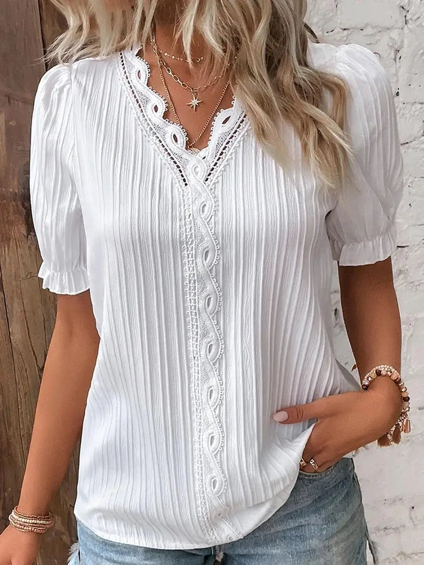 2023 Fashion Women Summer Solid Color T-Shirt Hollow Out Design Lace Decor V-Neck Short Sleeve Casual Loose Pullovers Top Tee